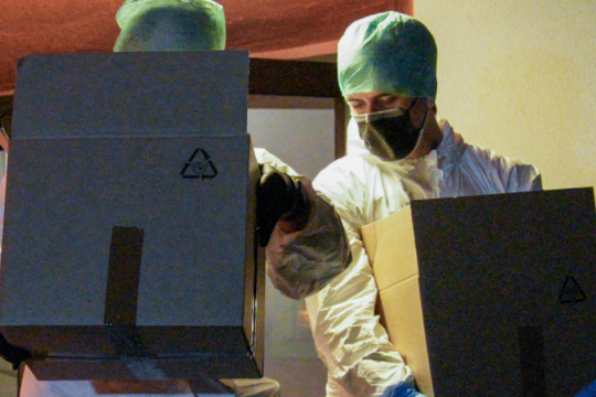 Υπό κράτηση τρία αδέλφια και η μητέρα για βόμβα στην πρεσβεία των ΗΠΑ στο Όσλο